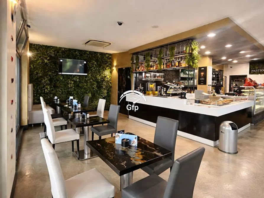 Immagine 9 di Bar / Ristorante in vendita  in VIA ROMA 33 a Peschiera Del Garda