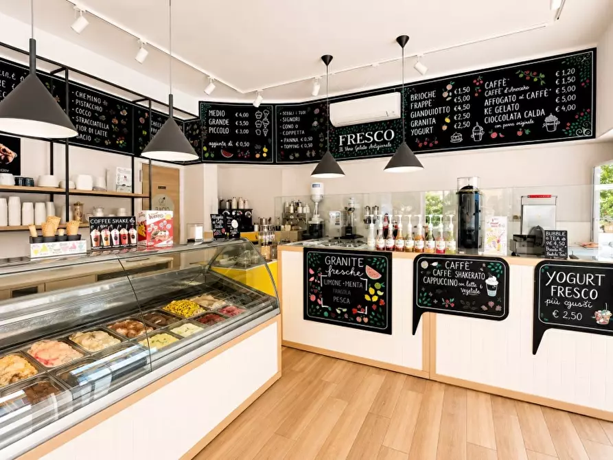 Immagine 6 di Bar / Ristorante in vendita  in viale delle Nazioni a Verona