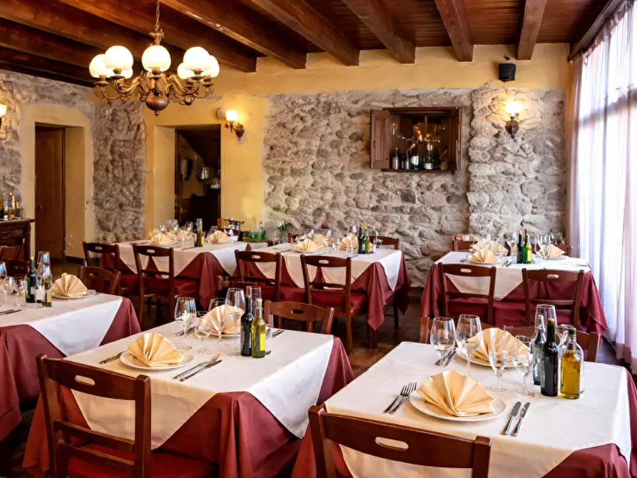 Immagine 4 di Bar / Ristorante in vendita  in VIALE DELLE NAZIONI 10 a Bardolino