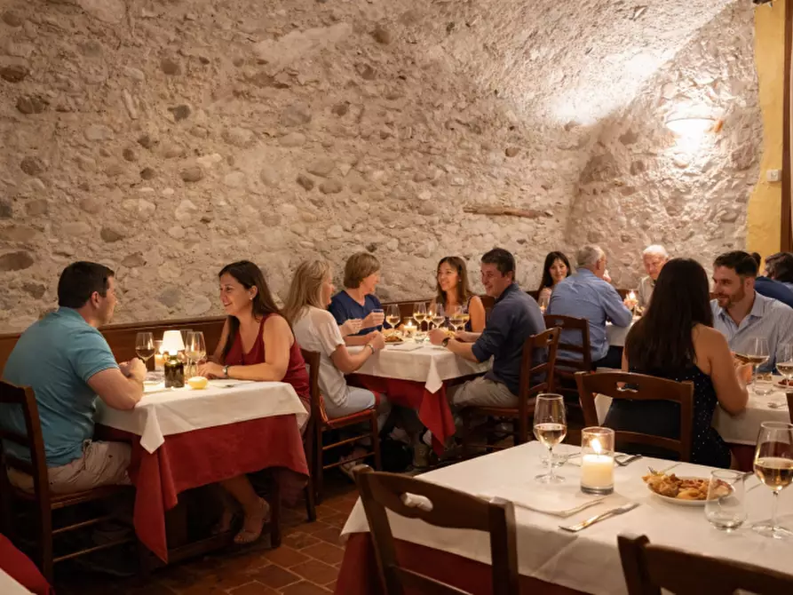 Immagine 1 di Bar / Ristorante in vendita  in VIALE DELLE NAZIONI 10 a Bardolino