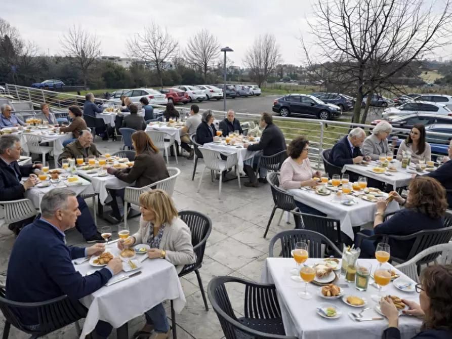 Immagine 4 di Bar / Ristorante in vendita  in VIA ROMA 162 a Verona