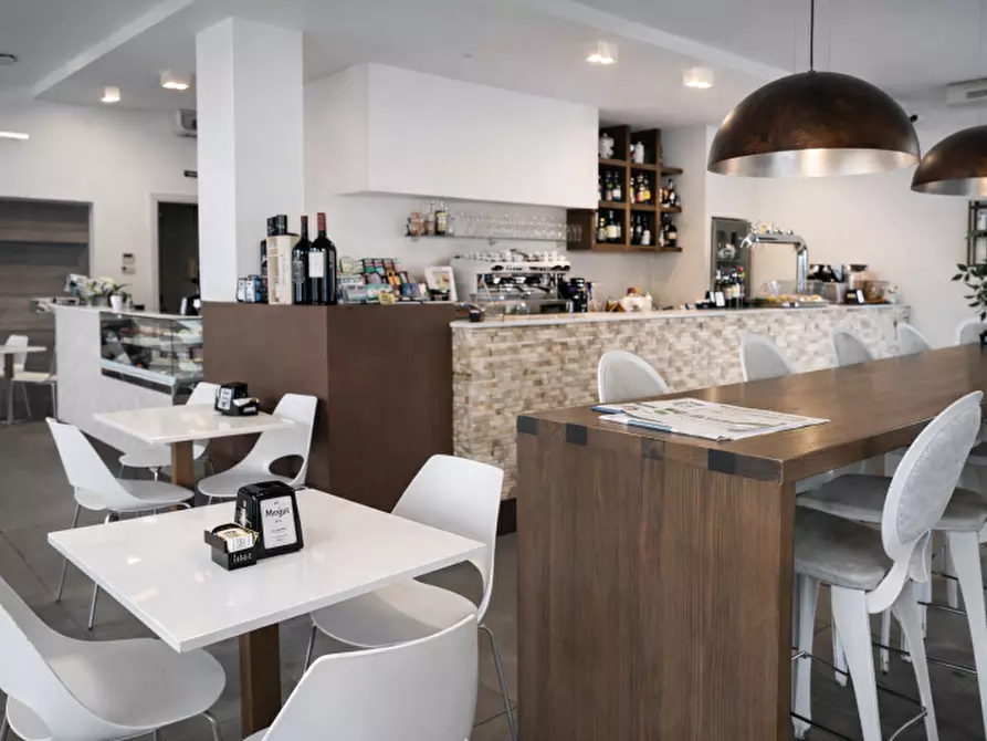 Immagine 5 di Bar / Ristorante in vendita  in VIA ROMA 162 a Verona