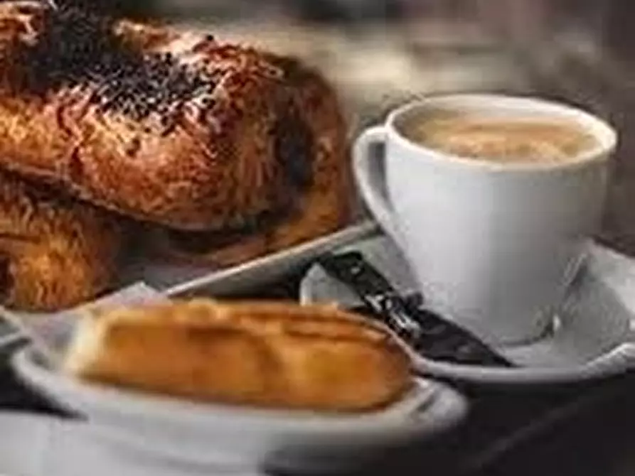 Immagine 13 di Bar / Ristorante in vendita  in VIA ROMA 100 a Villafranca Di Verona