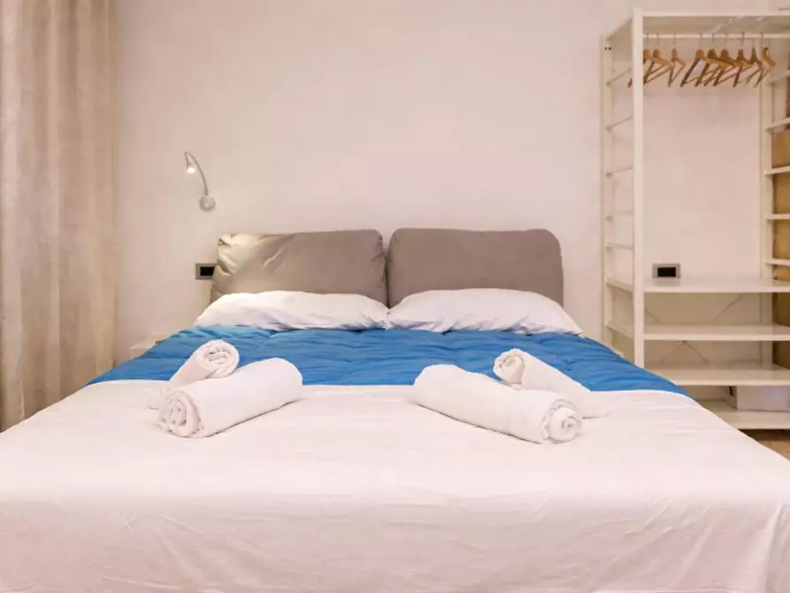 Immagine 5 di Attività commerciale in vendita  in VIA ROMA 50 a Verona