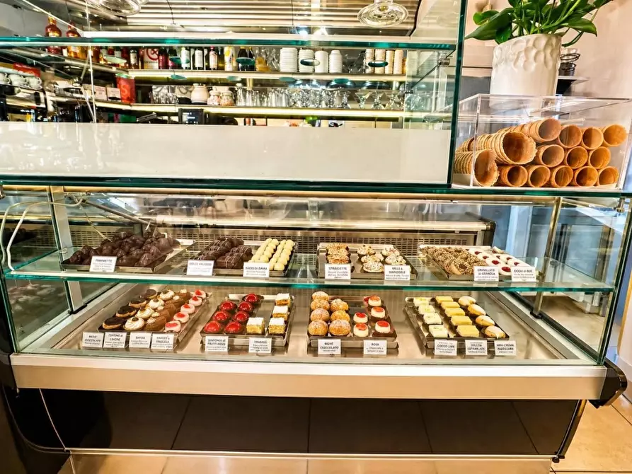 Immagine 5 di Bar / Ristorante in vendita  in Via Roma 100 a Verona