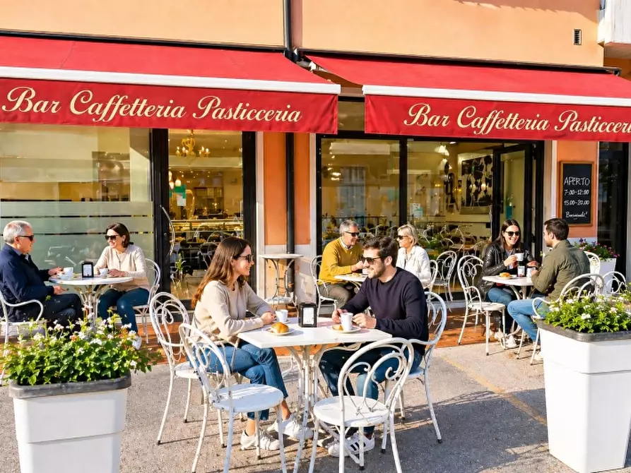Immagine 6 di Bar / Ristorante in vendita  in Via Roma 100 a Verona