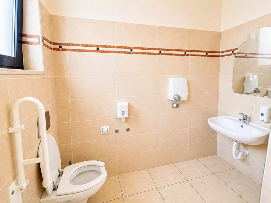 Immagine 10 di Bar / Ristorante in vendita  in Via Roma 100 a Verona
