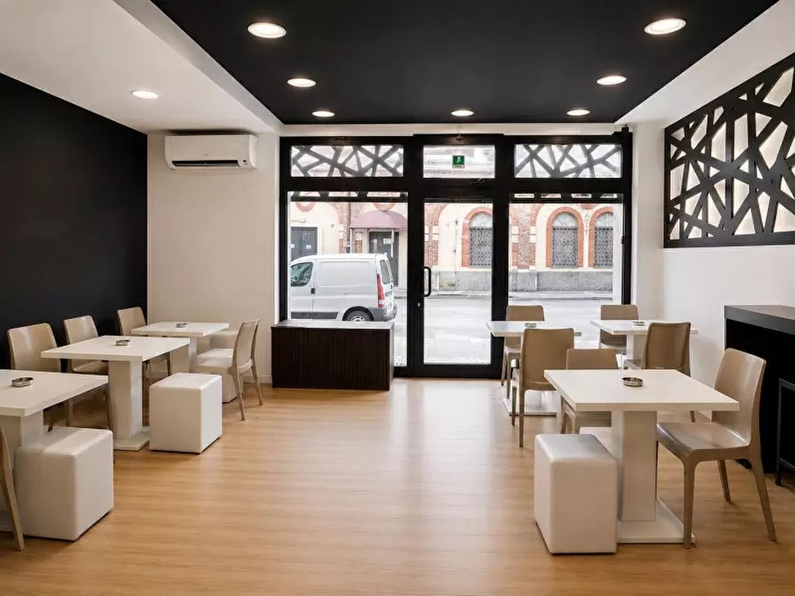 Immagine 3 di Bar / Ristorante in vendita  in VIA ROMA 100 a Mantova