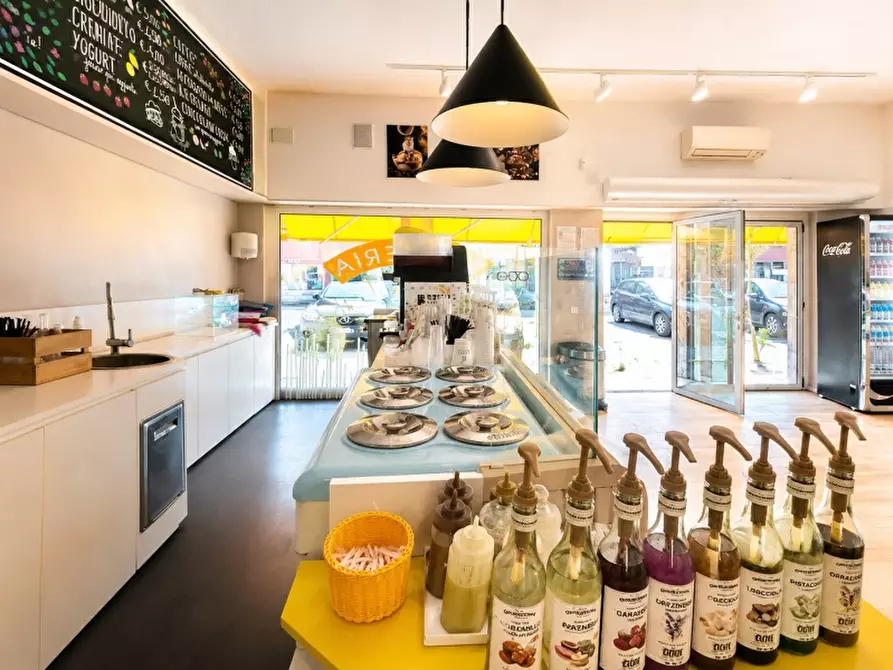 Immagine 3 di Bar / Ristorante in vendita  in viale delle Nazioni a Verona