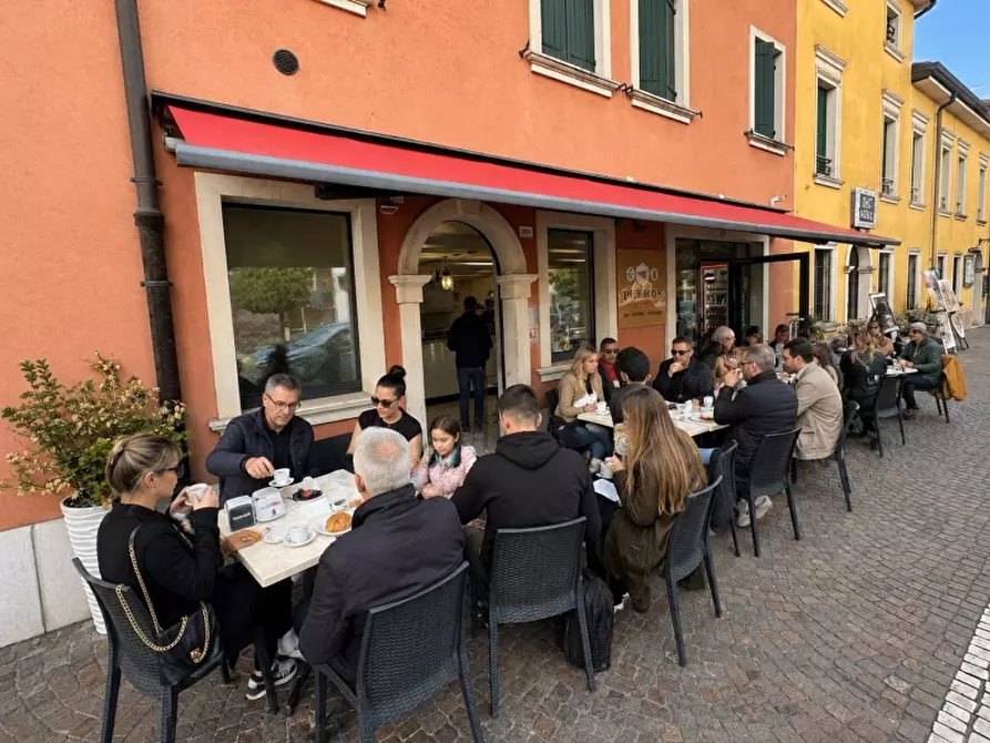 Immagine 18 di Bar / Ristorante in vendita  in VIA ROMA 100 a Villafranca Di Verona
