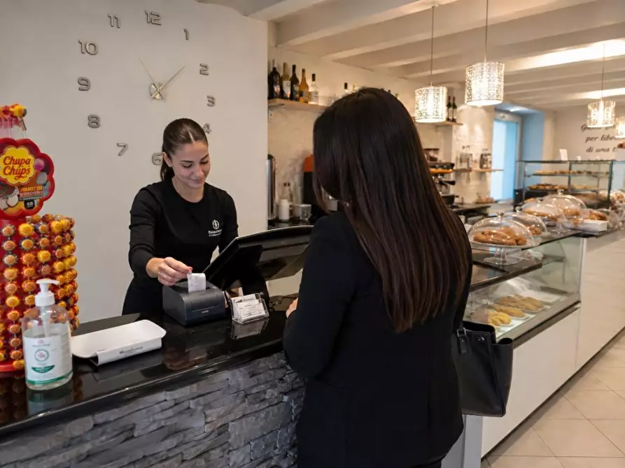 Immagine 6 di Bar / Ristorante in vendita  in VIA ROMA 100 a Villafranca Di Verona