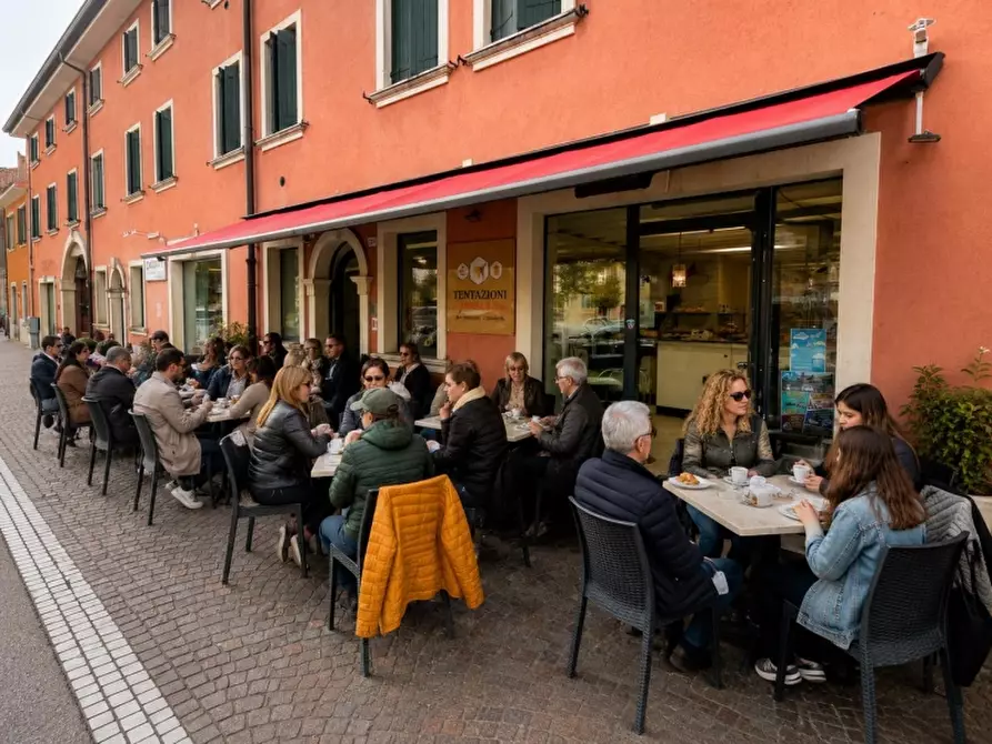 Immagine 19 di Bar / Ristorante in vendita  in VIA ROMA 100 a Villafranca Di Verona