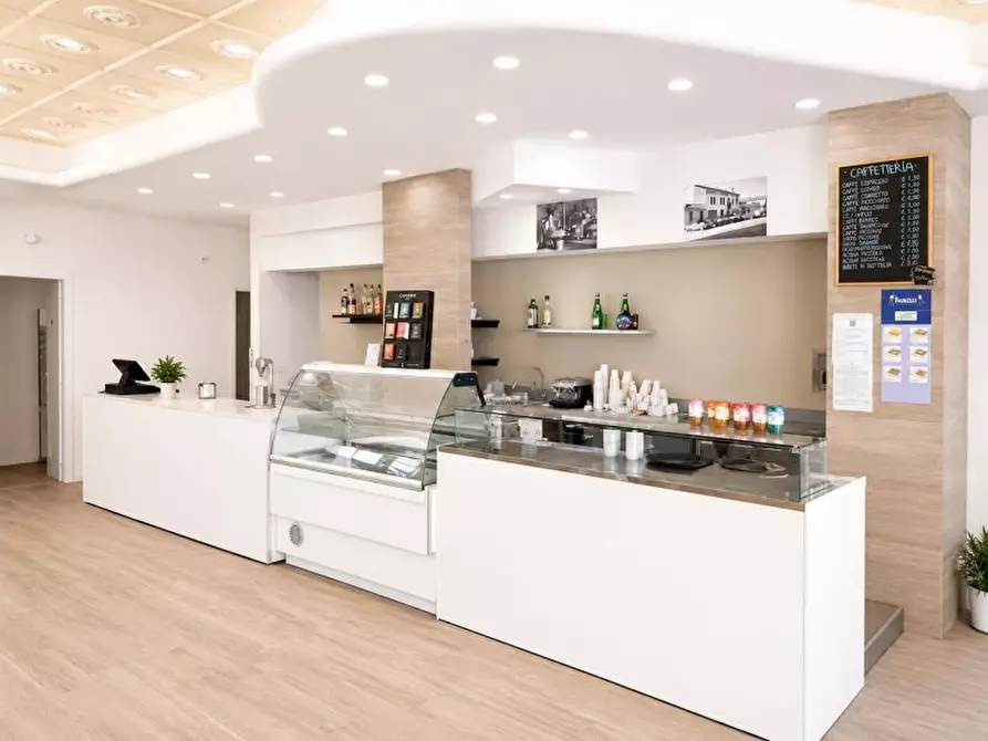 Immagine 1 di Bar / Ristorante in affitto  in VIA ROMA 100 a Quistello