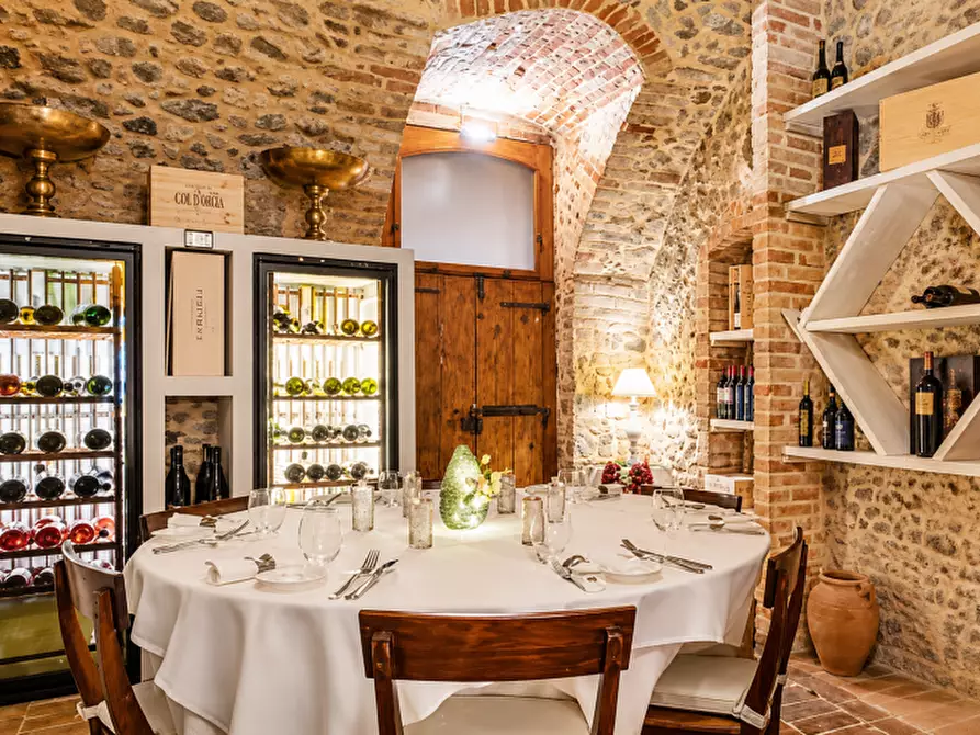 Immagine 6 di Bar / Ristorante in vendita  in via ROMA 100 a Mantova