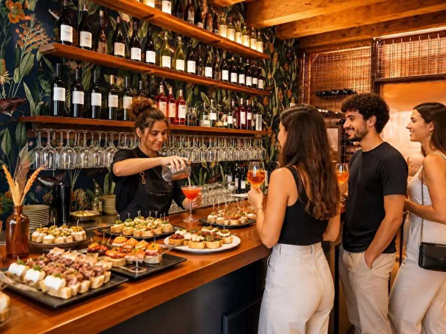 Immagine 1 di Bar / Ristorante in vendita  in VIA ROMA 100 a Peschiera Del Garda