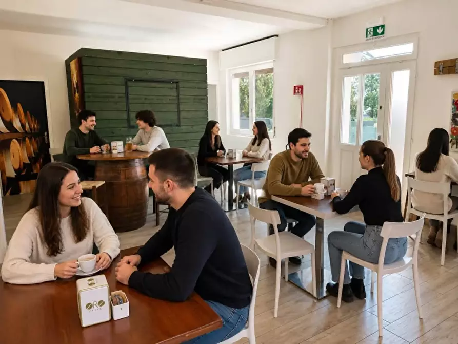 Immagine 2 di Bar / Ristorante in affitto  in VIA ROMA 100 a Veronella