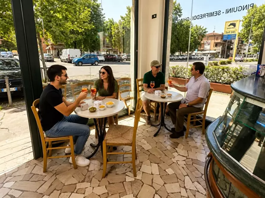 Immagine 1 di Bar / Ristorante in affitto  in VIA ROMA 100 a Verona
