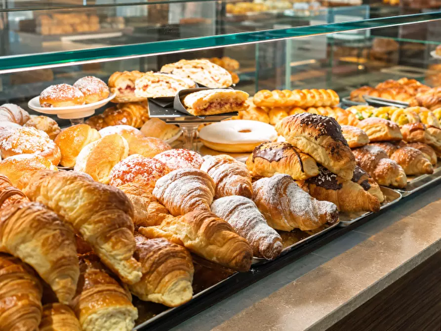 Immagine 5 di Bar / Ristorante in vendita  in VIA ROMA 100 a Villafranca Di Verona
