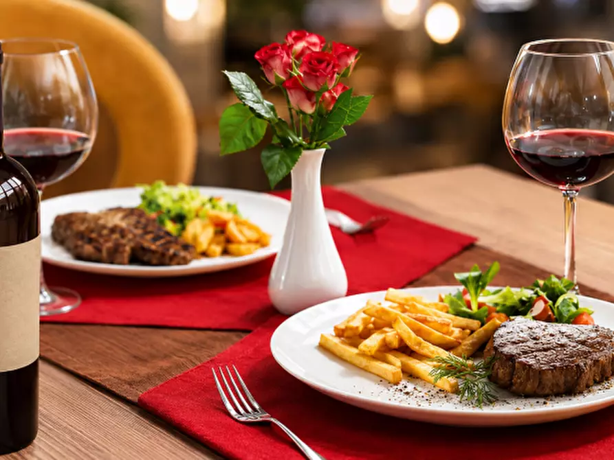 Immagine 8 di Bar / Ristorante in vendita  in VIA ROMA 100 a Sirmione