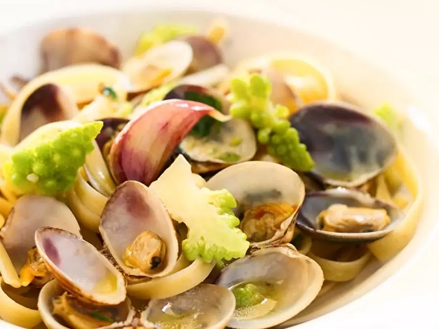 Immagine 8 di Bar / Ristorante in vendita  in VIA ROMA 100 a Peschiera Del Garda