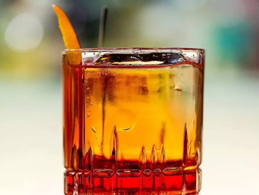Immagine 10 di Bar / Ristorante in vendita  in VIA ROMA 100 a Peschiera Del Garda