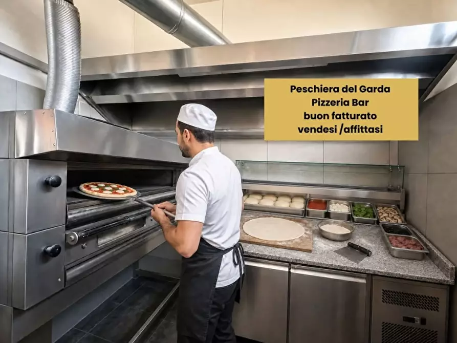 Immagine 1 di Pizzeria / Pub in vendita  in via roma 100 a Peschiera Del Garda