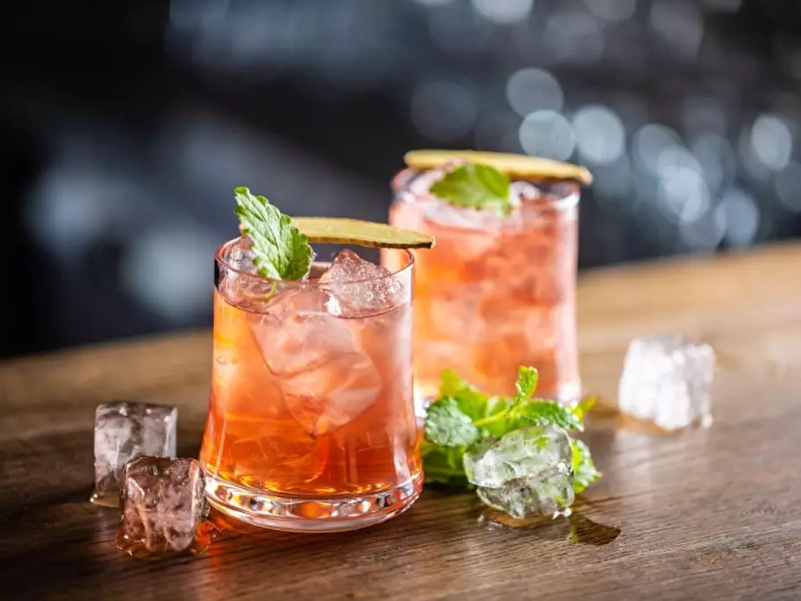 Immagine 13 di Bar / Ristorante in vendita  in VIALE DELLE NAZIONI , 10 a Mantova