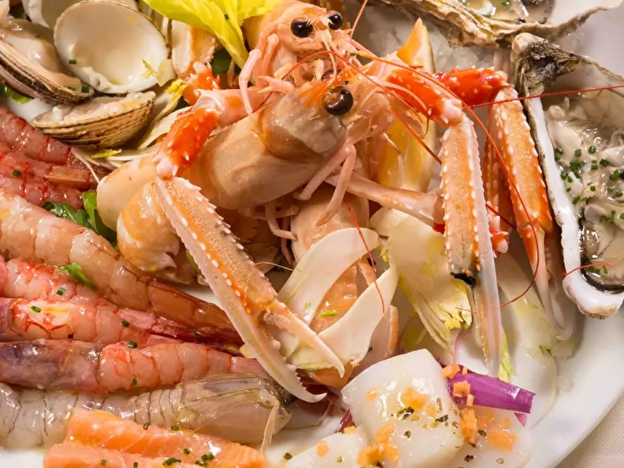 Immagine 2 di Pizzeria / Pub in vendita  in VIALE DELLE STAGIONI 10 a Verona