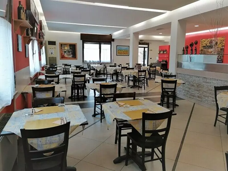 Immagine 1 di Bar / Ristorante in vendita  in viale delle Nazioni a Verona