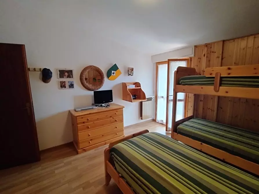 Immagine 12 di Appartamento in vendita  a Borno