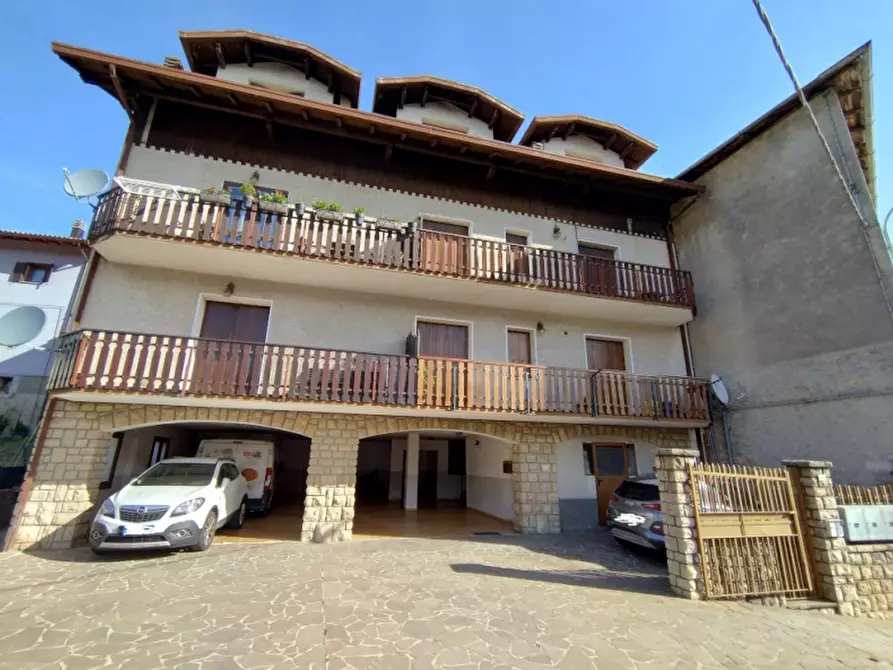 Immagine 1 di Appartamento in vendita  in Via Nuova 24 a Ossimo