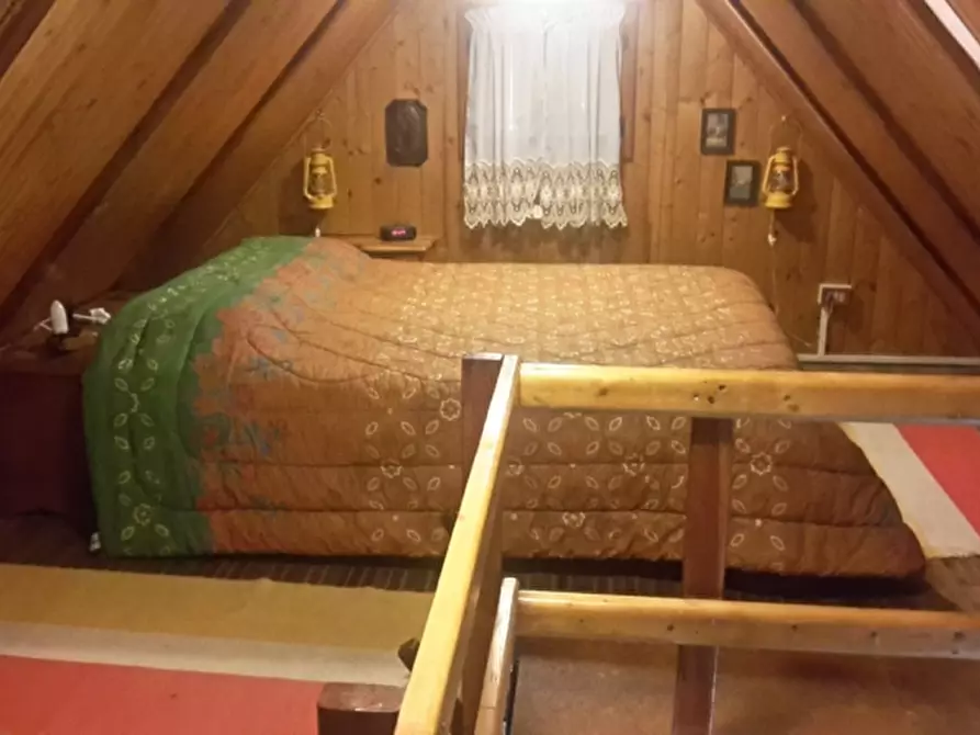 Immagine 24 di Baita in vendita  a Borno