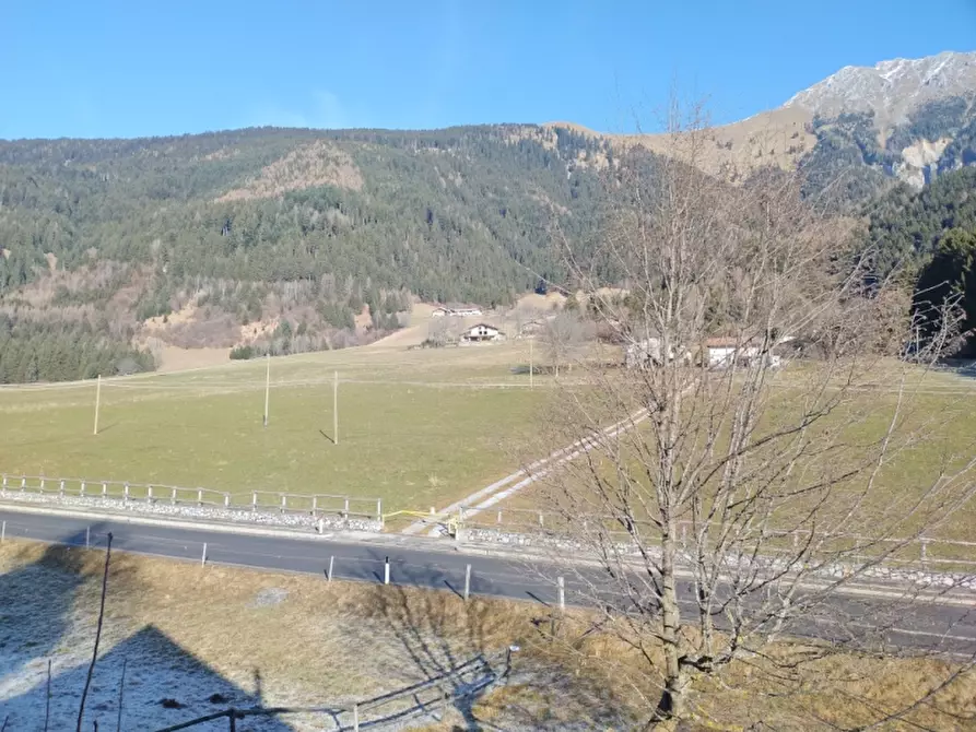 Immagine 9 di Baita in vendita  a Borno