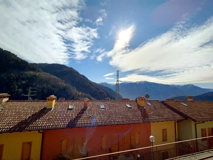 Immagine 9 di Appartamento in vendita  in Viale dei Castagni a Lozio