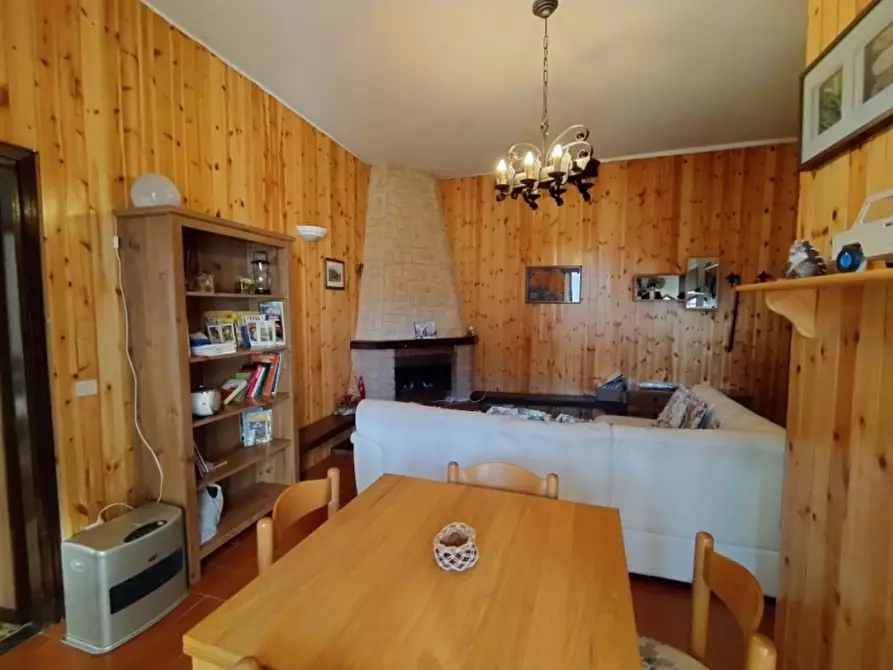 Immagine 8 di Appartamento in vendita  a Borno