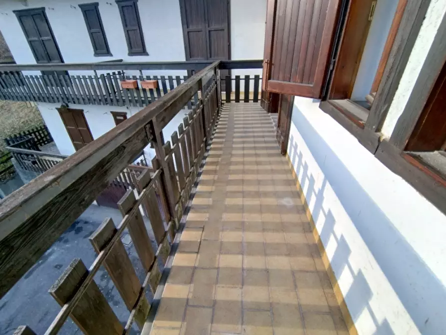 Immagine 15 di Appartamento in vendita  a Borno