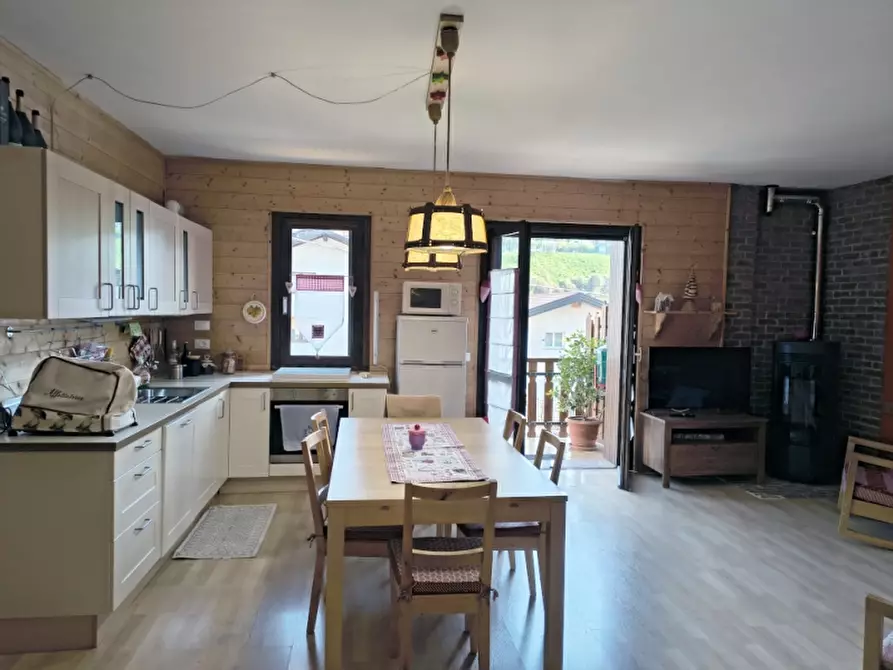 Immagine 1 di Appartamento in vendita  a Ossimo