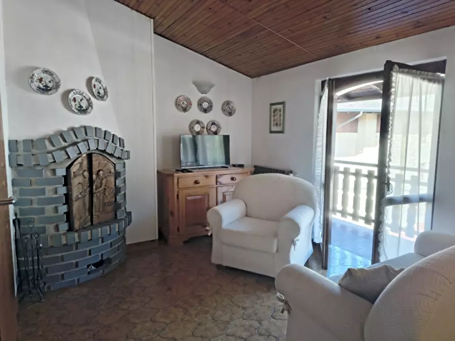 Immagine 4 di Appartamento in vendita  a Borno