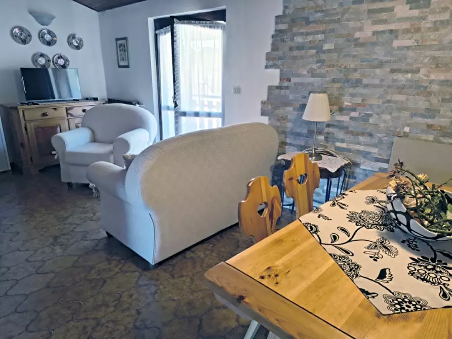 Immagine 9 di Appartamento in vendita  a Borno