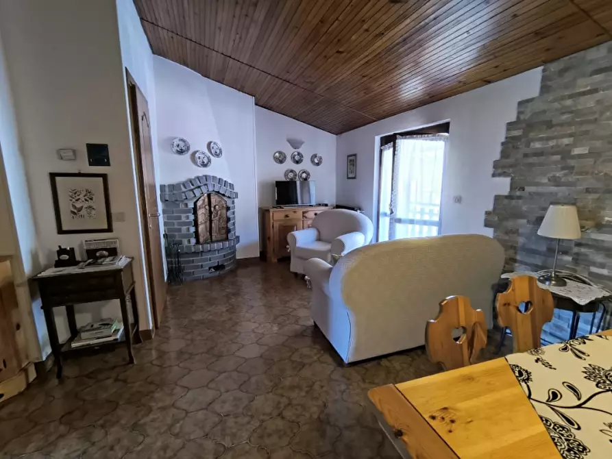 Immagine 10 di Appartamento in vendita  a Borno