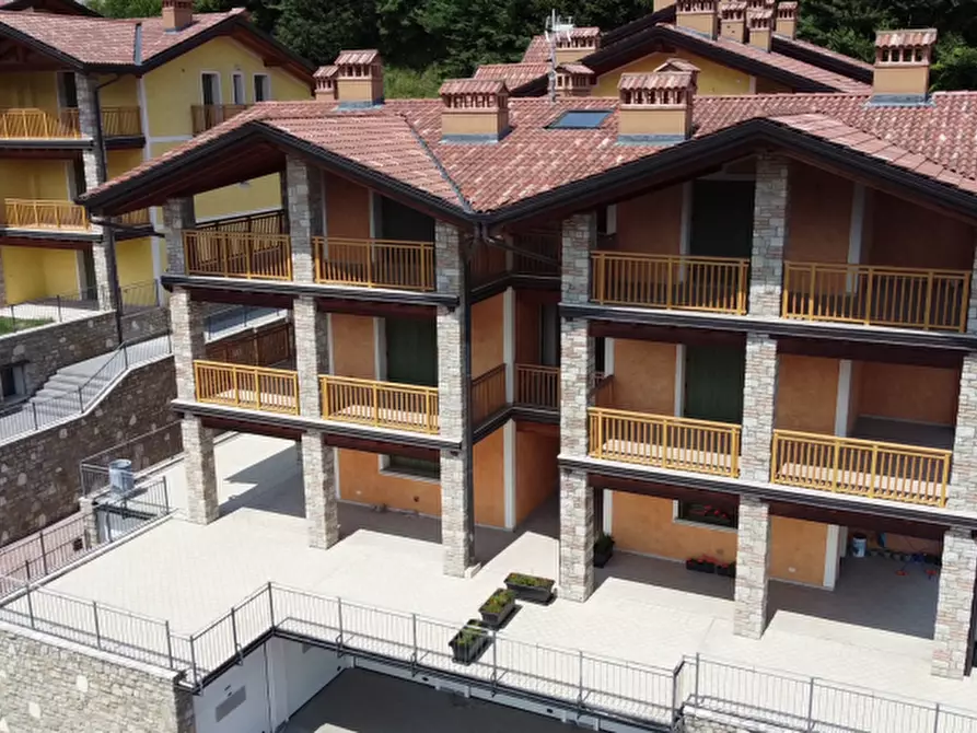 Immagine 1 di Appartamento in vendita  a Ossimo