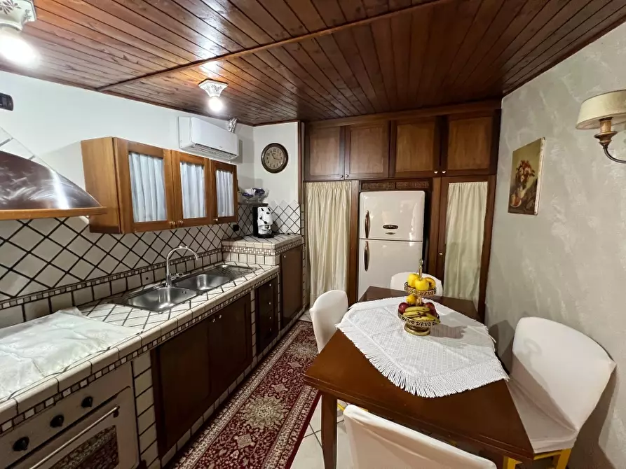 Immagine 31 di Terratetto in vendita  a Pagani