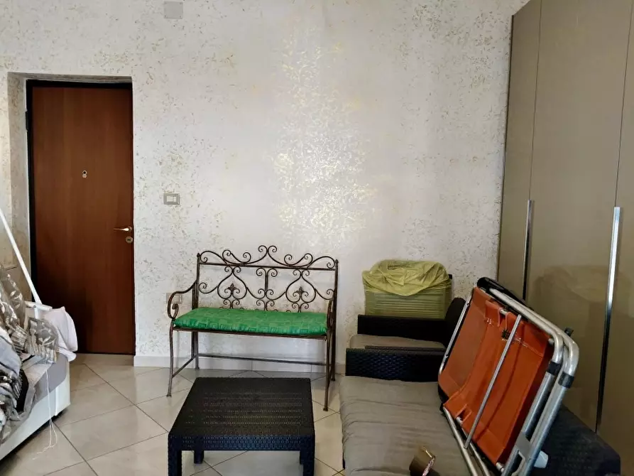 Immagine 4 di Magazzino in vendita  a Pagani