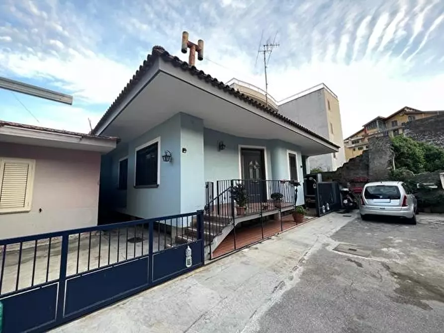 Immagine 1 di Villa in vendita  a Sarno