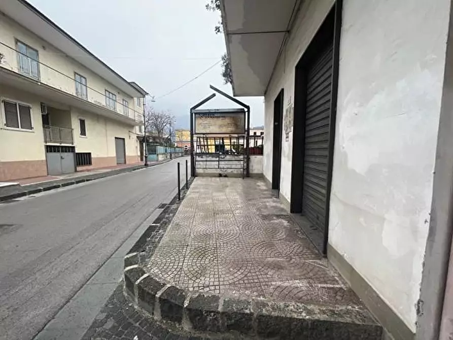 Immagine 3 di Negozio in affitto  in Via Lavorate Centro 120 a Sarno