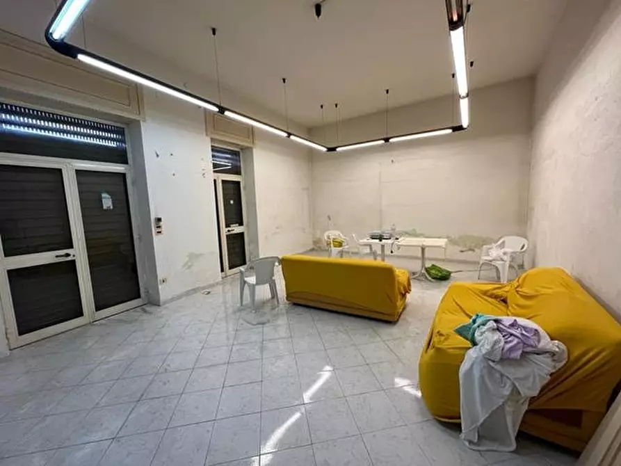 Immagine 6 di Negozio in affitto  in Via Lavorate Centro 120 a Sarno