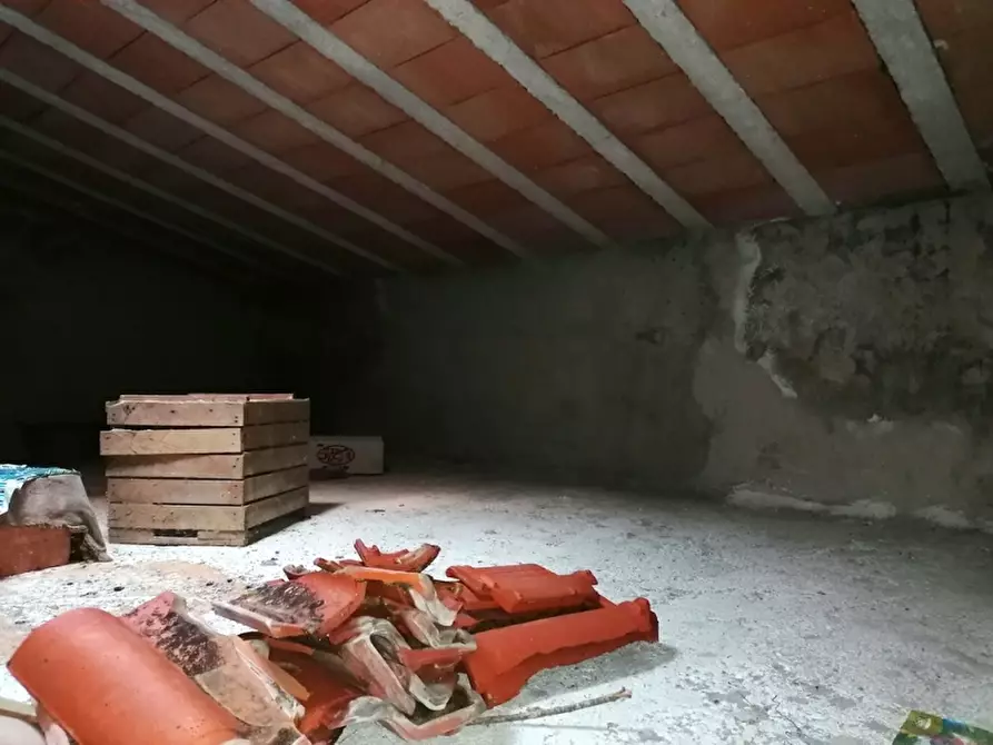 Immagine 11 di Porzione di casa in vendita  a Sessano Del Molise