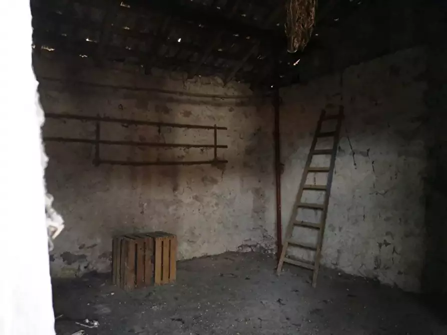 Immagine 15 di Casa indipendente in vendita  in Contrada Castelromano a Isernia