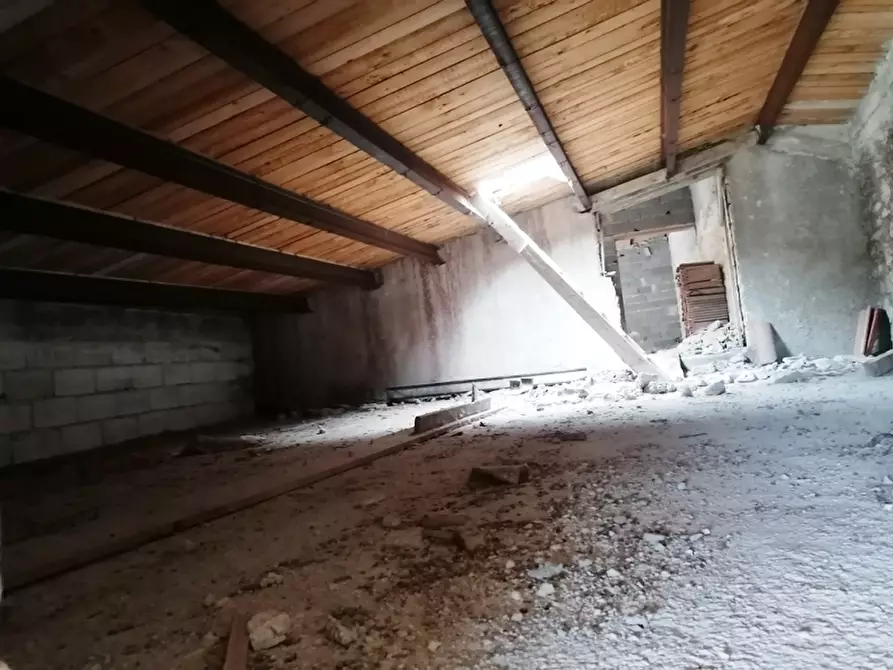 Immagine 17 di Casa indipendente in vendita  in Via Pescocupo a Sessano Del Molise