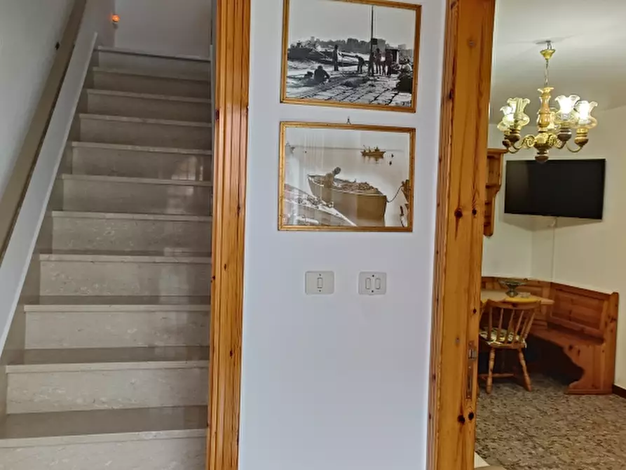 Immagine 2 di Casa indipendente in vendita  a Pescolanciano